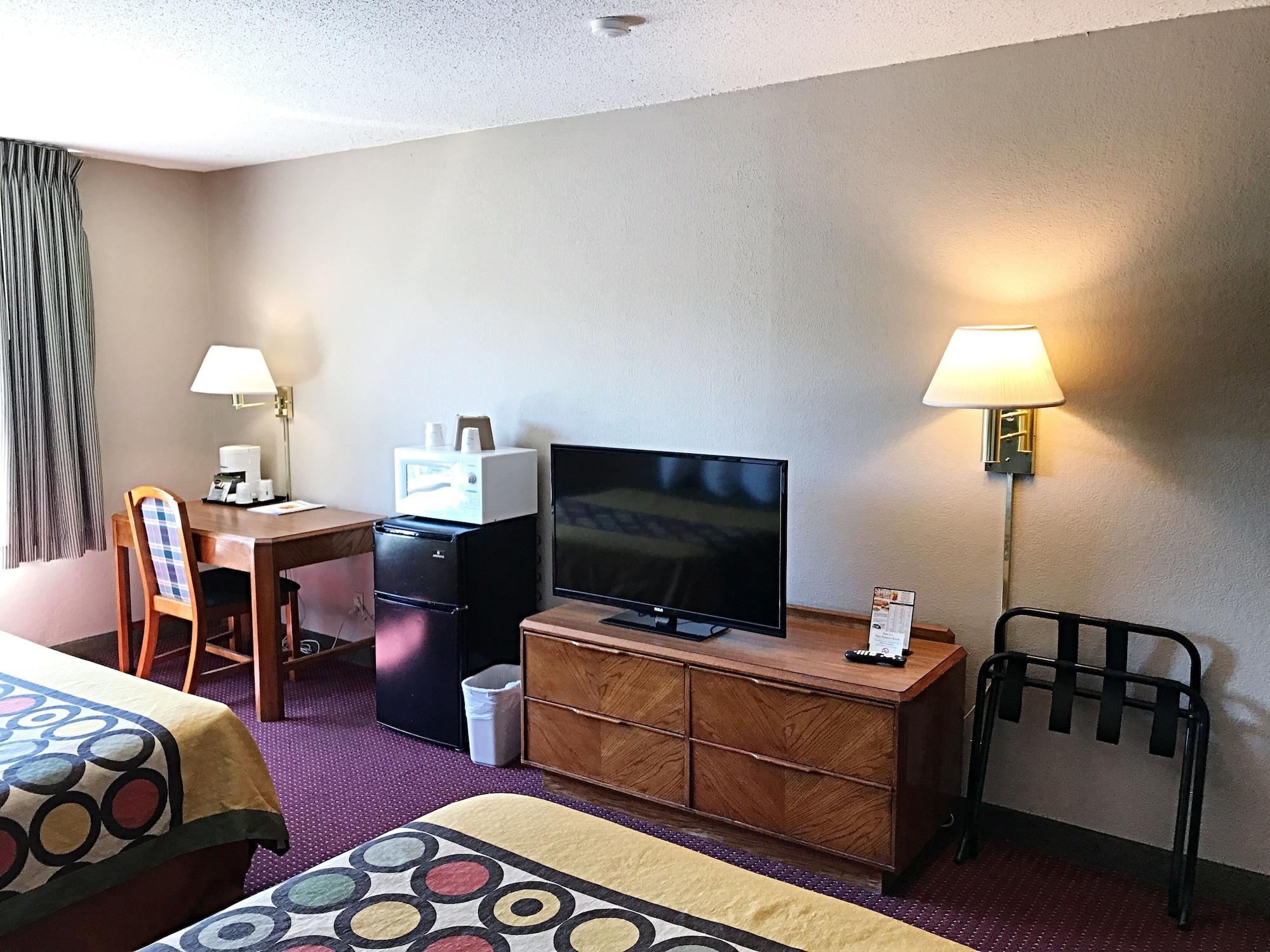 Hotel Super 8 By Wyndham Madison East Zewnętrze zdjęcie
