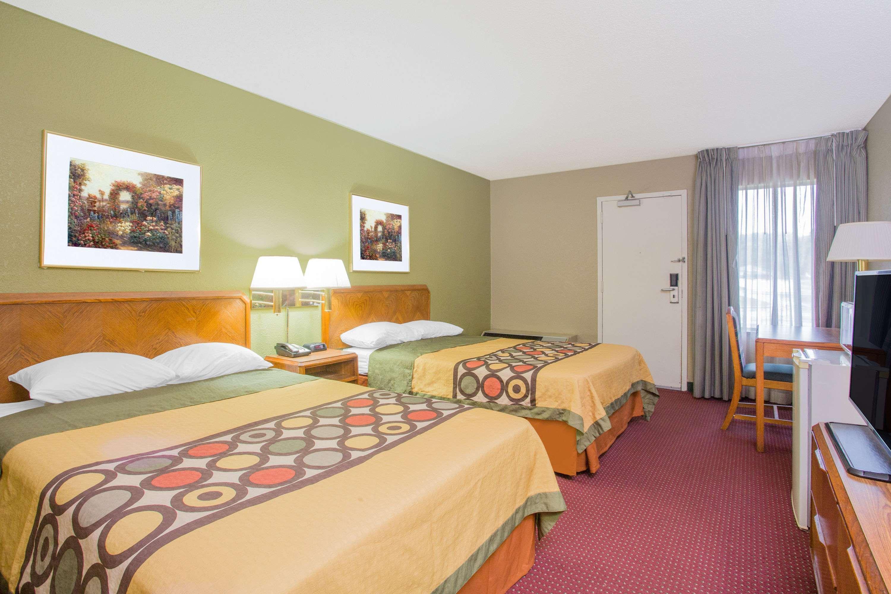 Hotel Super 8 By Wyndham Madison East Zewnętrze zdjęcie