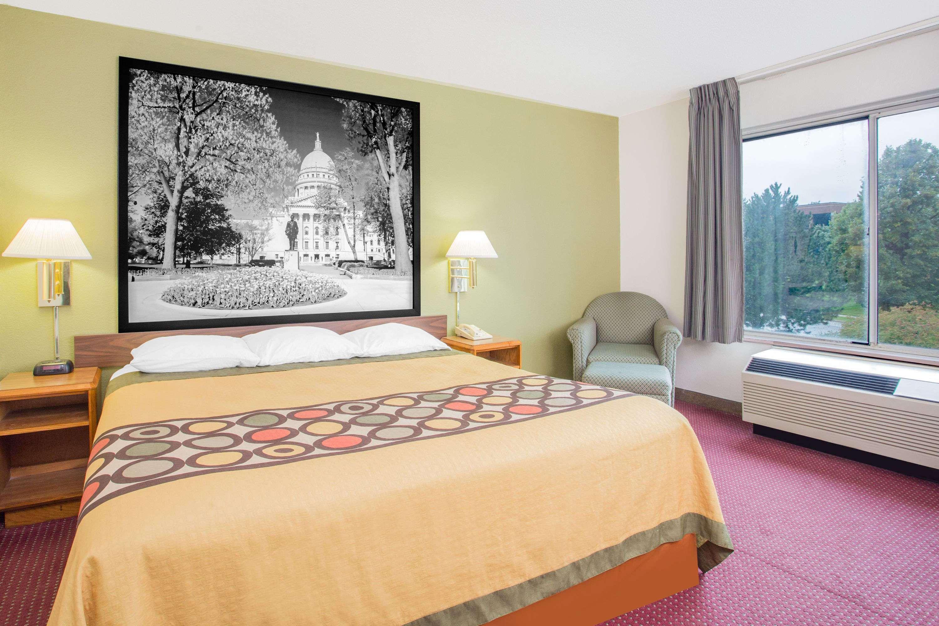 Hotel Super 8 By Wyndham Madison East Zewnętrze zdjęcie
