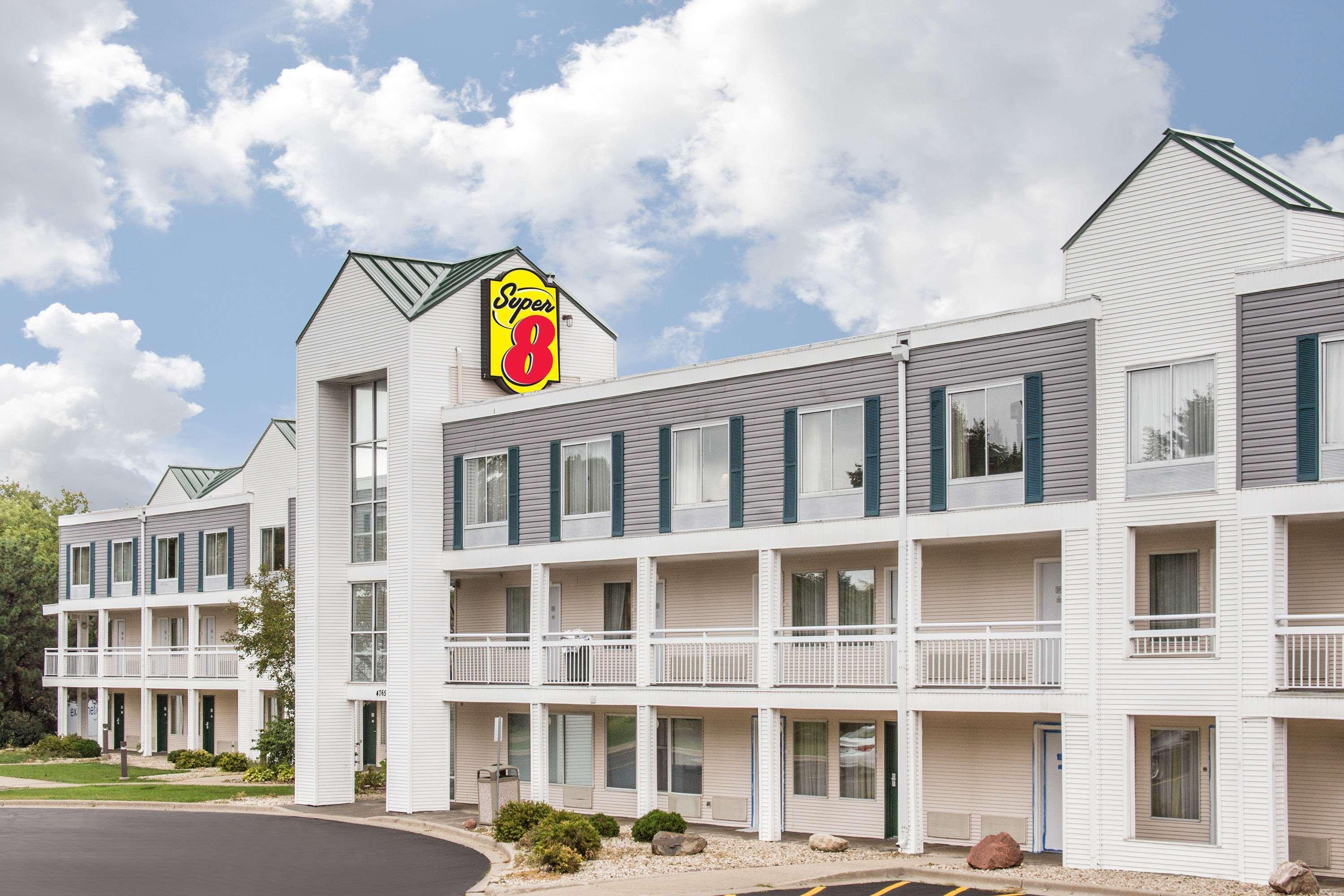Hotel Super 8 By Wyndham Madison East Zewnętrze zdjęcie