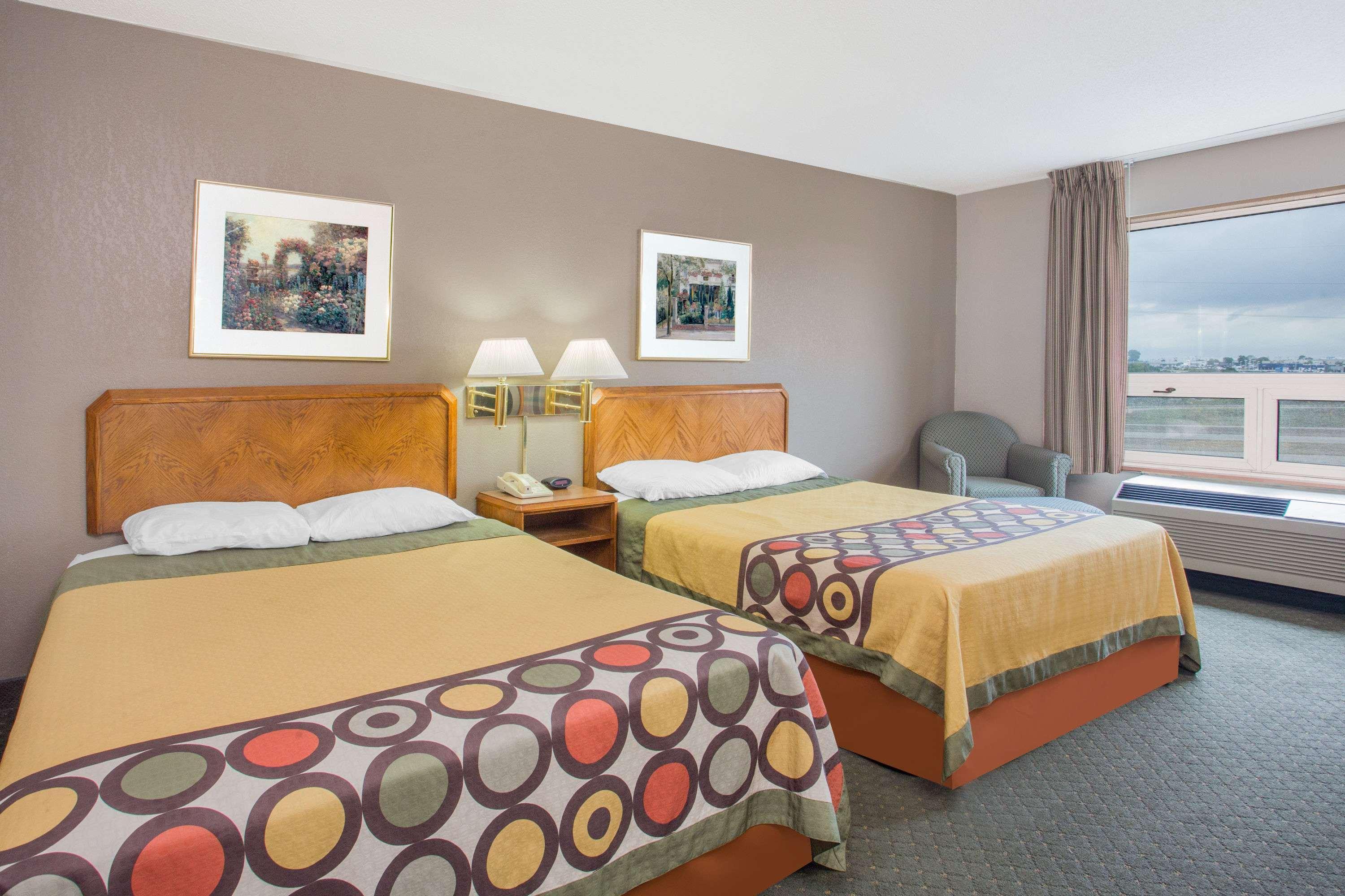 Hotel Super 8 By Wyndham Madison East Zewnętrze zdjęcie