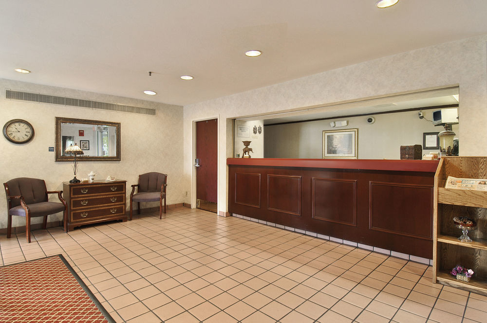 Hotel Super 8 By Wyndham Madison East Wnętrze zdjęcie