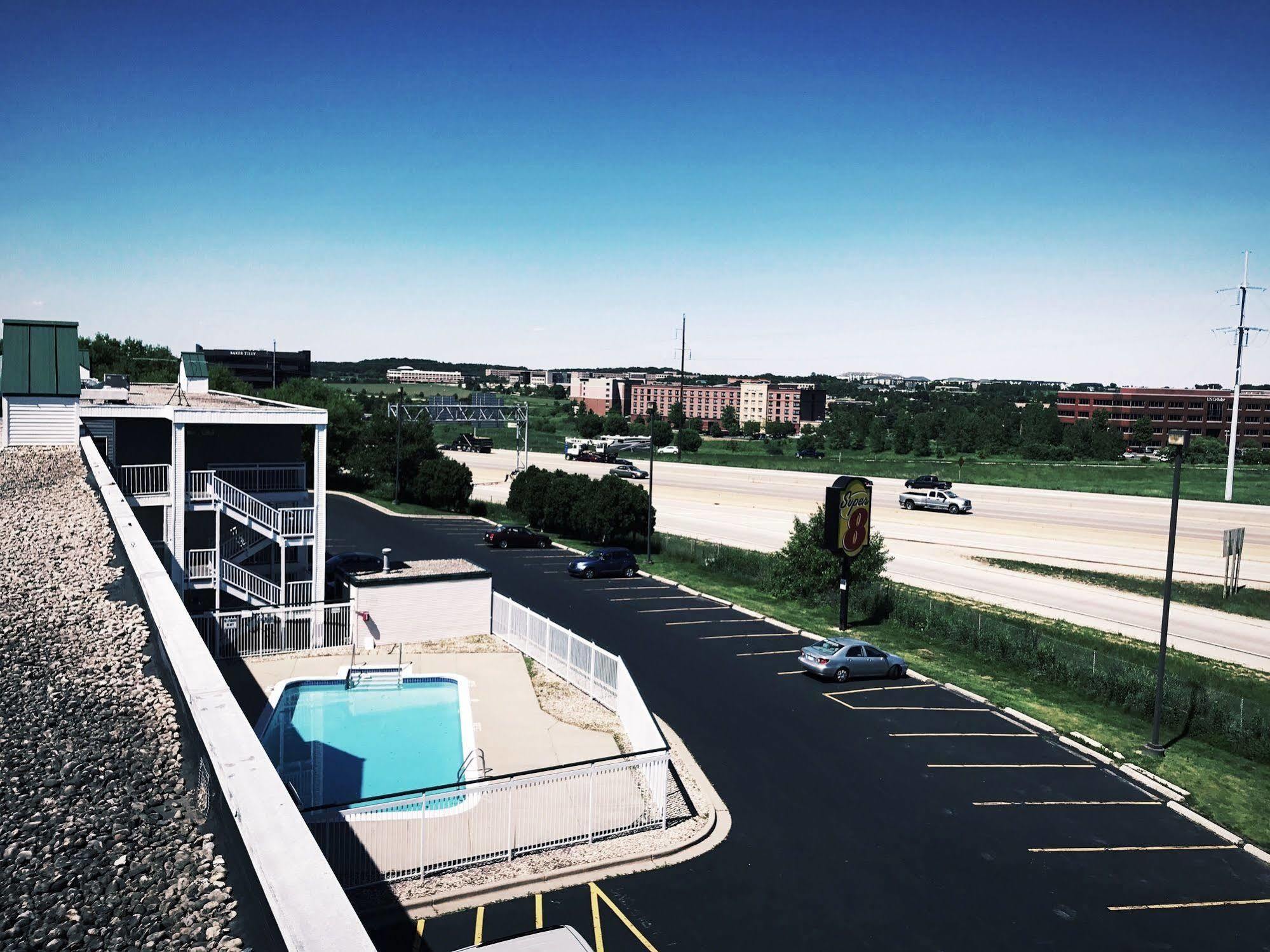 Hotel Super 8 By Wyndham Madison East Zewnętrze zdjęcie